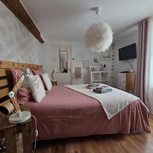 chez-stephane-et-patricia.hotels-rhonealpes.com/